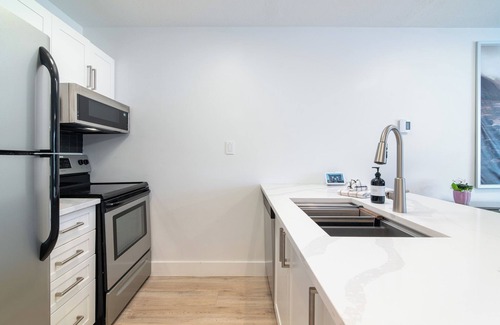 Whistler Condo | Modern Village Condo – Steps to Shops & Lifts