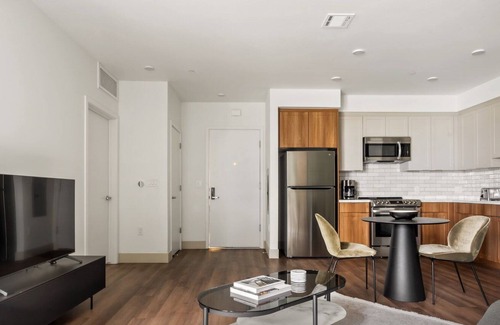 Walnut Creek Apartment | Modern Walnut Creek 1BR w/A/C & W/D, near BART, by Blueground