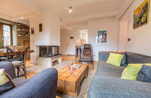 Chamonix-Mont-Blanc Apartment | Modern, well equipped spacious apartment with stunning views from balconies.