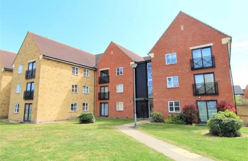 West Thurrock Apartment | Modern Well Presented Apartment close to the City