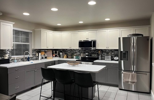 Billings House | Modern West-End Haven