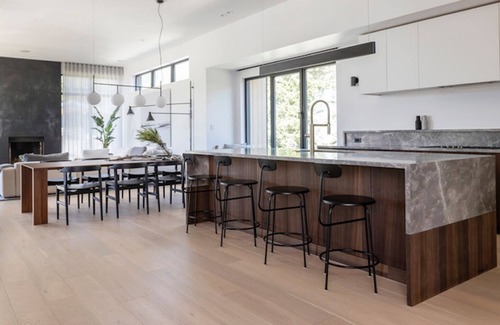 Nicklaus North House | Modern Whistler Retreat with Hot Tub, Close to Golf Course and Whistler Village