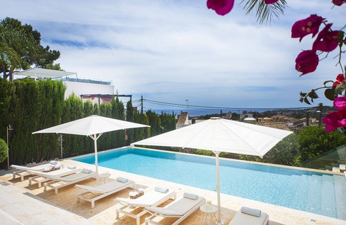 Palma de Mallorca House | Modern white villa near palma