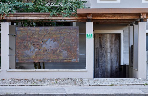 Murnau am Staffelsee Apartment | MODERN with FLAIR of TRADITION-1st floor - opt. 3 p - south balcony, WLAN, SAUNA HAUS-NEW