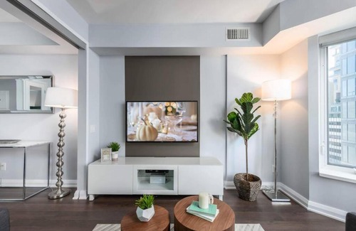 Bloor-Yorkville House | Modern Yorkville 1Br 1Ba Gym Upscale Area