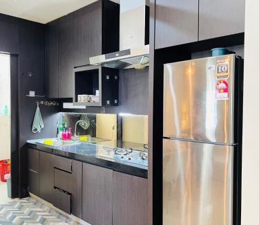 Usj 1 Apartment | Modern4BR Retreat - City Center