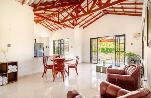 Viterbo Villa | Moderna cabaña en Viterbo con Aire AC y Piscina