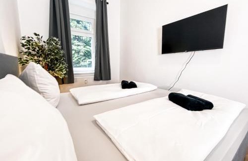 Volkmarsdorf Apartment | Moderne 3 Schlafzimmer Wohnung mit modernem Bad, Küche, Waschmaschine und Trockner