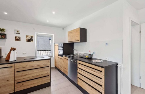 Schneverdingen Apartment | Moderne Ferienwohnung mit Terrasse