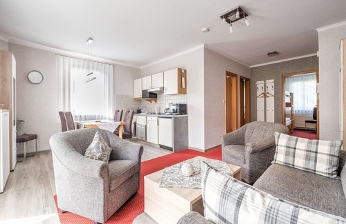 Schwalefeld Apartment | Moderne Ferienwohnung am Wald in Schwalefeld