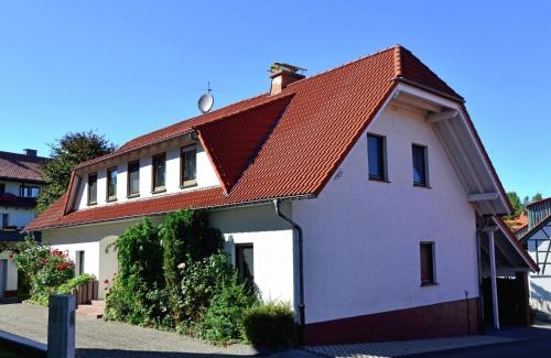 Eimelrod Apartment | Moderne Ferienwohnung mit Garten in Eimelrod, cleaning included