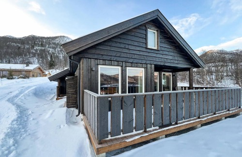 Vang House | Moderne hytte midt i skibakken
