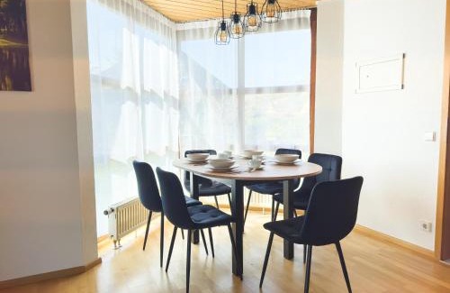 Gailingen Apartment | Moderne Luxus-Oase in Gailingen mit Garten, 2 Balkone, Nähe Bodensee & Rheinfall