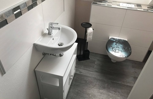 Feuchtwangen Apartment | Moderne neu Ausgebaute Ferienwohnung für Naturliebhaber in Kreuzgangstadtnähe