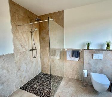 Stabelow Apartment | Moderne Neubauwohnung in idyllischer Lage