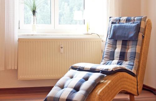 Grunhainichen Villa | Moderne Villa in Borstendorf mit Park, cleaning included