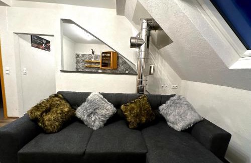 Bullay Apartment | Moderne Zentrale FeWo City Retreat