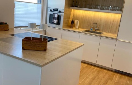 Region Hannover District Apartment | Moderner Rückzugsort in Messe Nähe
