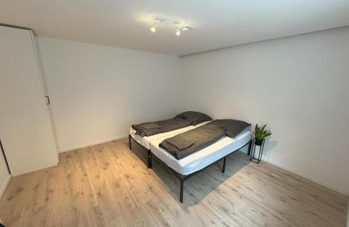 Bad Oldesloe Apartment | Modernes 2 Zimmer Souterrain Apartment - zentral - nahe Hamburg & Lübeck
