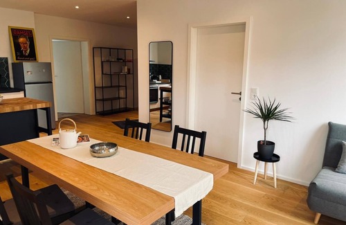 Grafenau Apartment | Modernes Appartement Seeblick mit Balkon