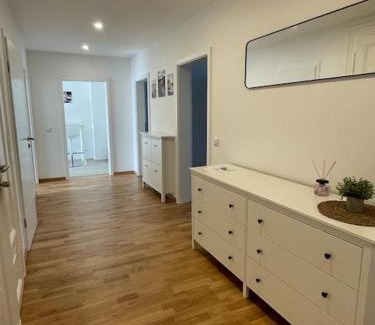Zentrum-Ost Apartment | #modernes wohnen im historischen Altbau 3 OG links