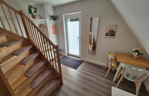 Sudstadt Apartment | Modernes Zimmer in ruhiger Lage
