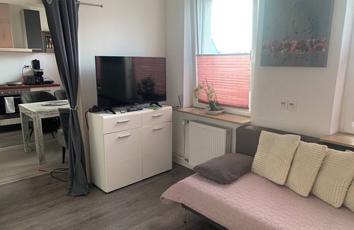 Langenfeld Apartment | Modernisierte Wohnung, Zentral und Ruhig