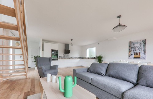 Le Tour-du-Parc House | Modernity and serenity near Rouvran beach