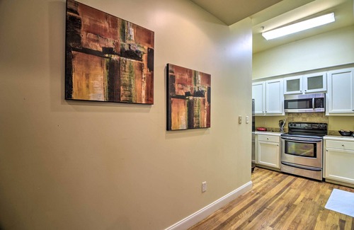 Vicksburg Condo | Modernized Downtown Condo w/Patio & Grill Access!