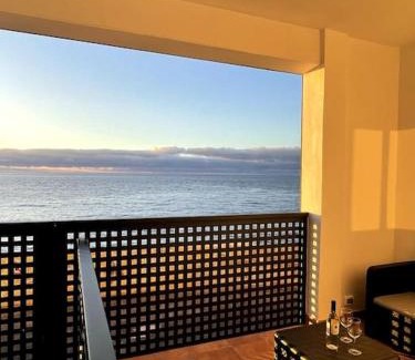 Puerto de la Cruz Apartment | Moderno apartamento frente al mar