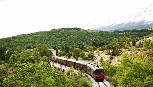 Sulmona Apartment | Moderno Appartamento vicino Stazione e Treno Storico!