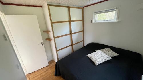 Ekero House | Modernt gästhus med två sovrum och sovmöjlighet för upp till fem personer