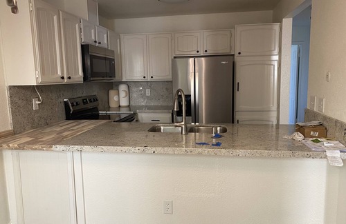 Modesto Condo | Modesto 2 Bdrm/2 Ba unit in gated area nr shopping, eateries, in unit wash/dryer