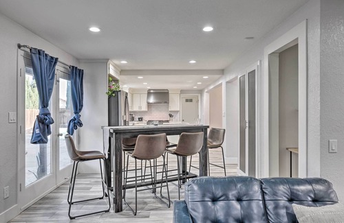 Modesto House | Modesto Home w/Deck - 2 Mi to Vintage Faire Mall