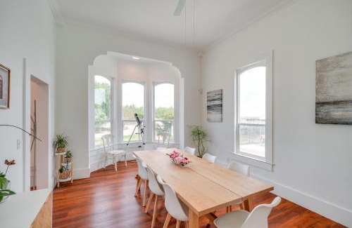 Modesto House | Modesto Mansion on 2 Acres - Great for Families!