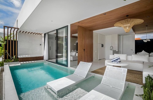 Sayan Villa | Modish Green Flow Villa 10