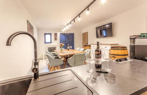 Velke Pavlovice House | Modrý sklep 77