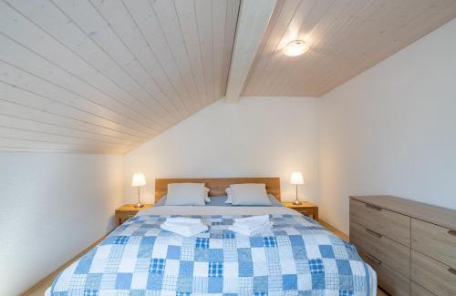 Matten bei Interlaken Apartment | Mohn