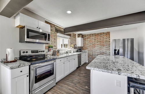 Desert View Village House | MOHvr6 Garden Casa On over 1 Acre