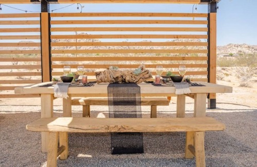 Panorama Heights House | Mojave Villa: Desert Retreat with 360° views+Hot Tub+Designer Interior/Landscape