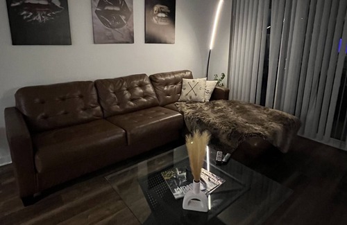 Channel District Apartment | Mojo Dojo Casa house… Ken gave us the vibe but we are totally Alan!