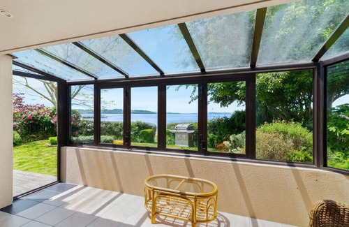 Ngongotaha House | Mokoia Sunrise - Lakefront Ngongotaha Holiday Home