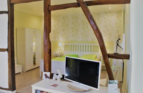 Hueckeswagen Apartment | Molehill Shire