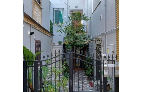 Rocca San Giovanni Apartment | Moments of Serenity