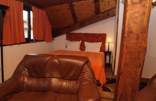 Old Town Hotel | Momini Dvori Boutique Guest House