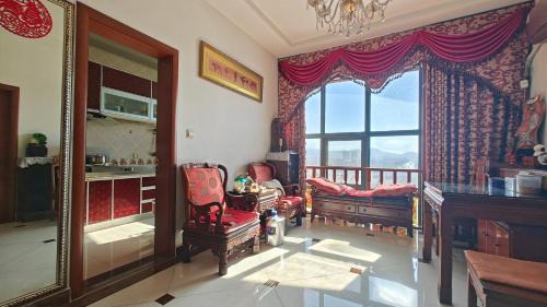 Chengyang Bed & Breakfast | Mommy's home with breadfast and food and more