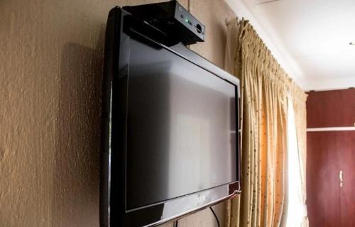 Mahikeng House | mommys guest house