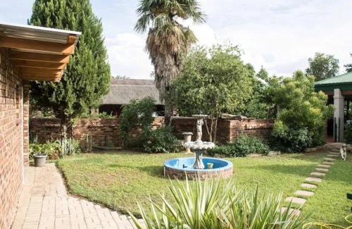 Mahikeng House | mommys guest house