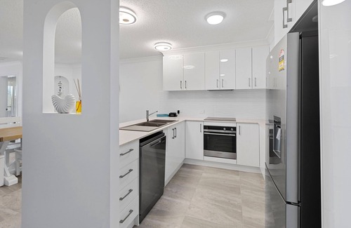 Redcliffe Apartment | "Mon Plaisar 5" - Redcliffe Q 4020