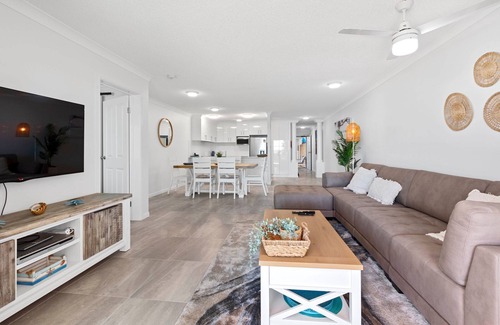 Redcliffe Apartment | "Mon Plaisar 5" - Redcliffe Q 4020